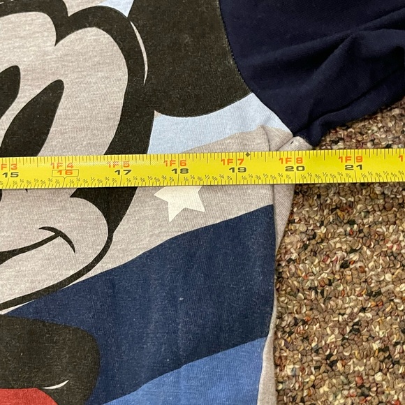 Mickey Mouse #28 Long sleeve gray/blue T-shirt, Disney Store ~ LARGE pre-owned. - Picture 10 of 10